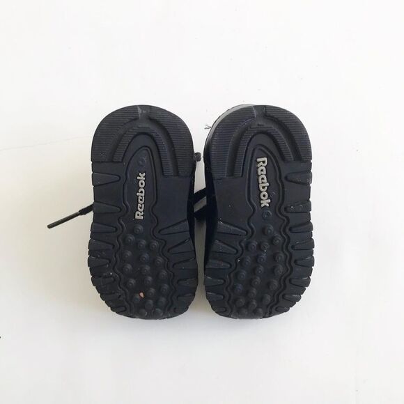 Reebok black classics leather trainers size 2 - Picture 8 of 8